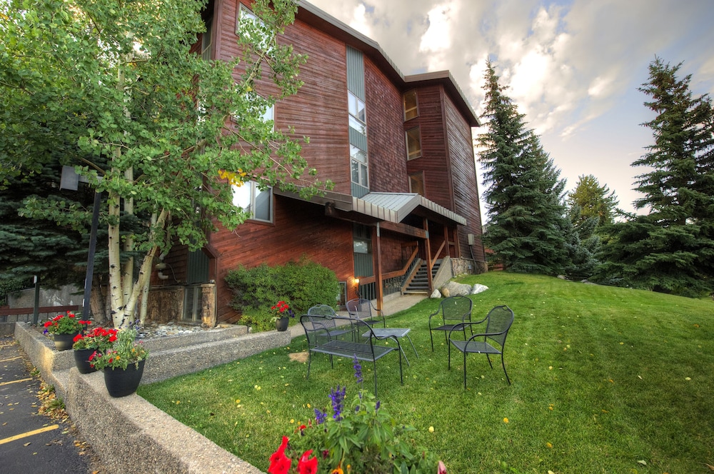 Cimarron Chalet