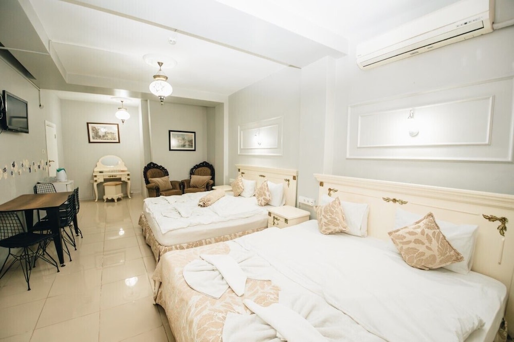 Safran Suites