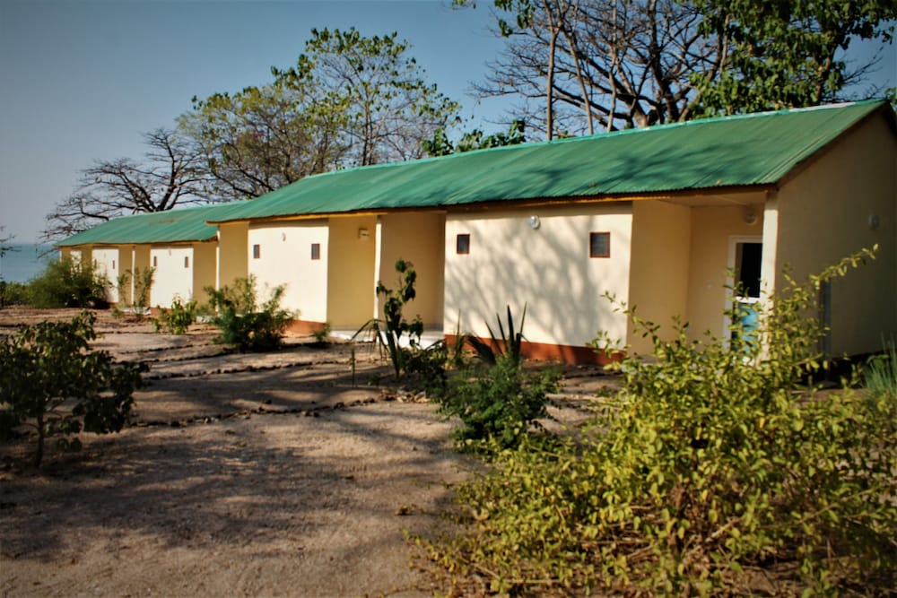 Jerreh Camp Lodge view 5