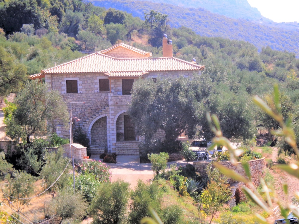 Menina Farm