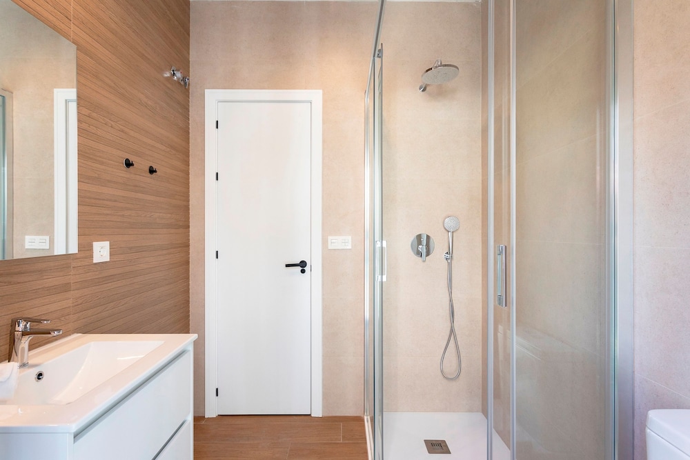 Apartment With Pool in Seville Gamazo Terrace II