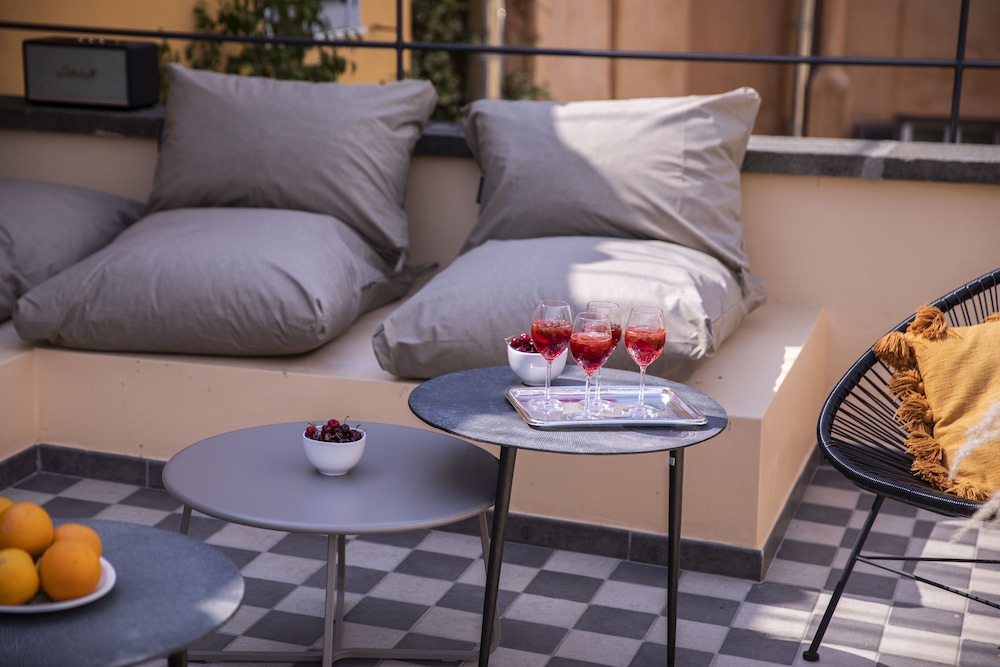 ROMAC - Condotti with terrace
