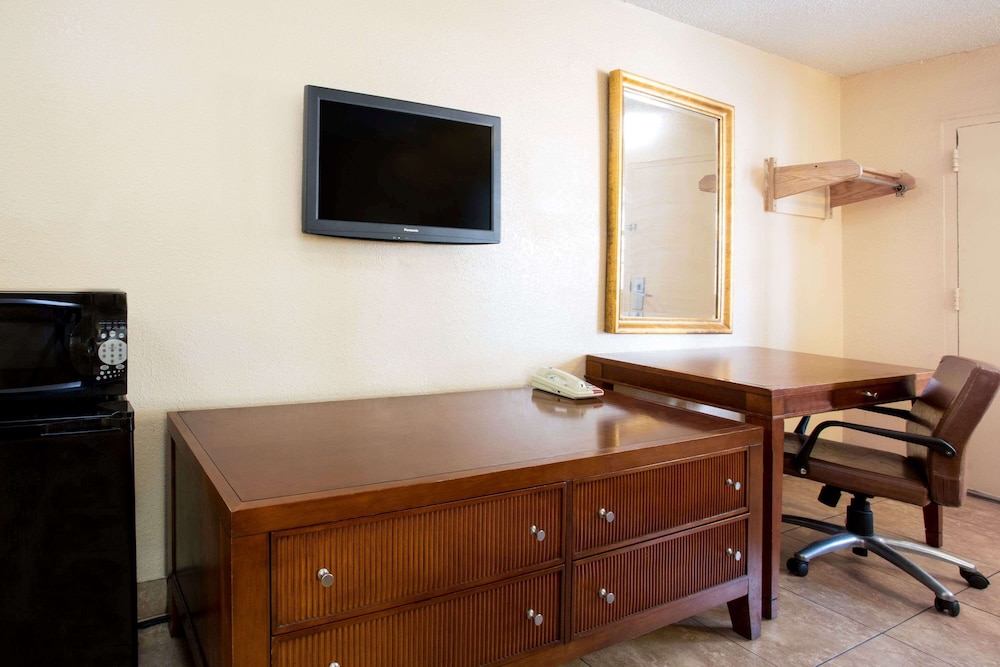 Knights Inn Orlando
