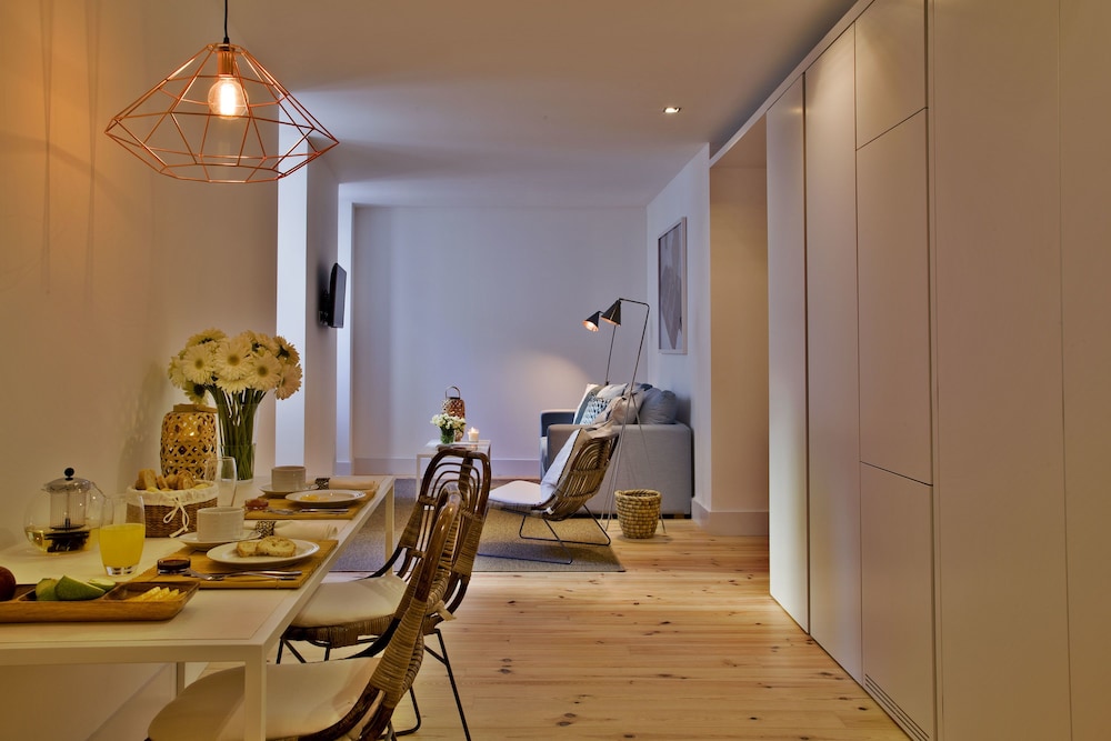 Lisbon Five Stars Apartments Combro 77