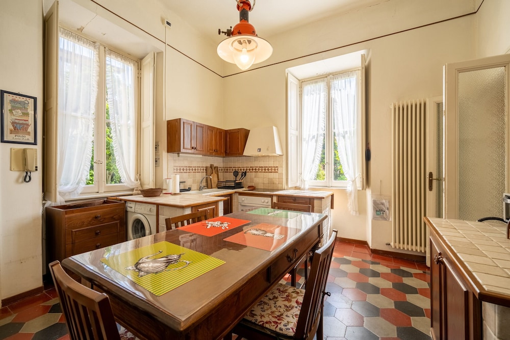 Emilia Gemstone Apartment by Wonderful Italy