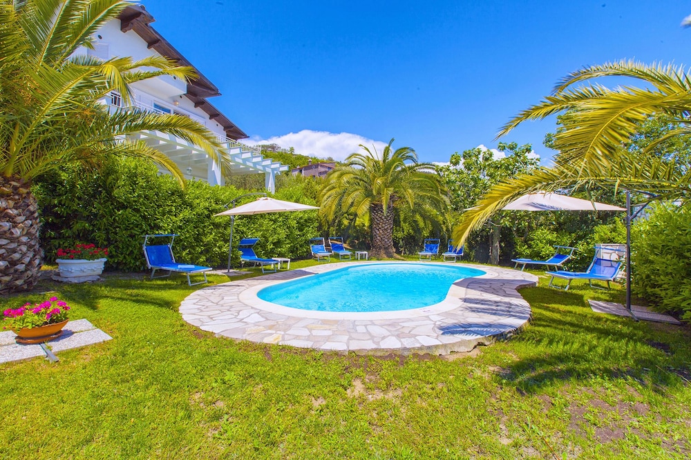Villa Massa