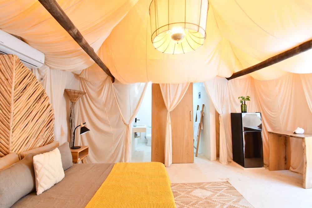 Arena y Mar Seaside Glamping Adults Only