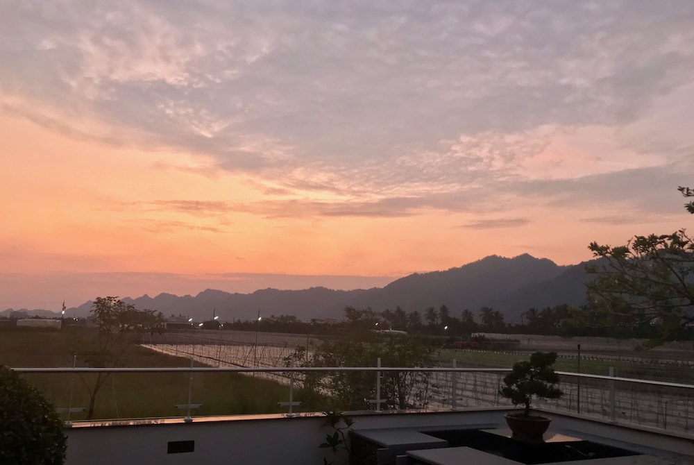 Meinung On the Field Homestay view 4