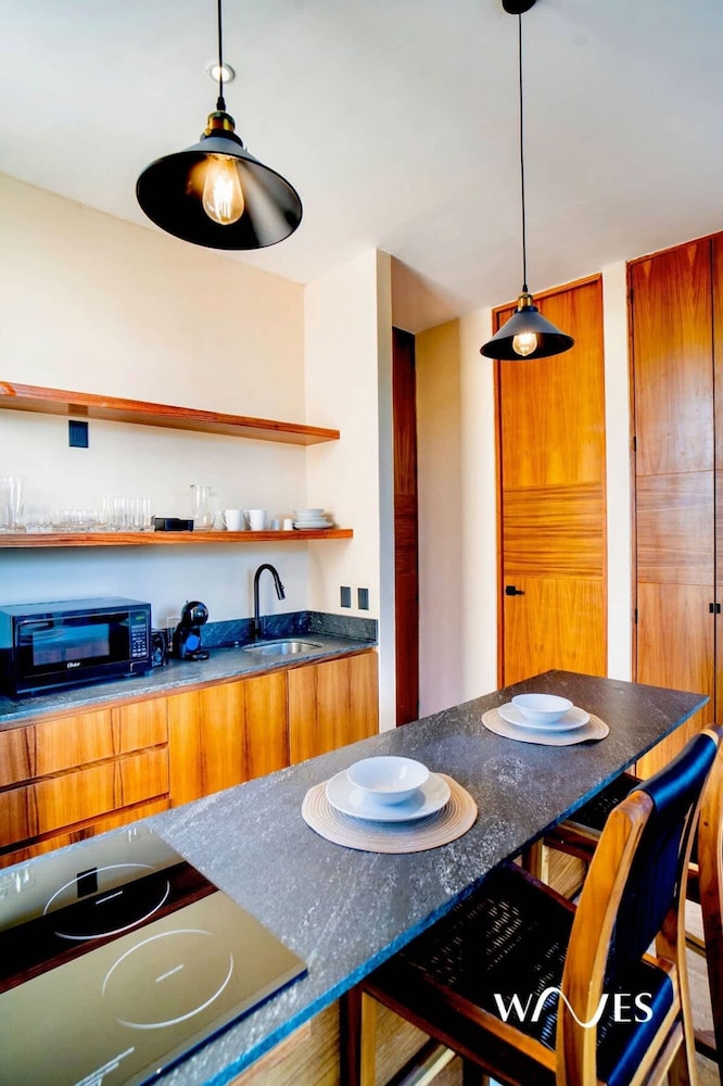 Great Located Studio PH With Private Pool by Waves Management