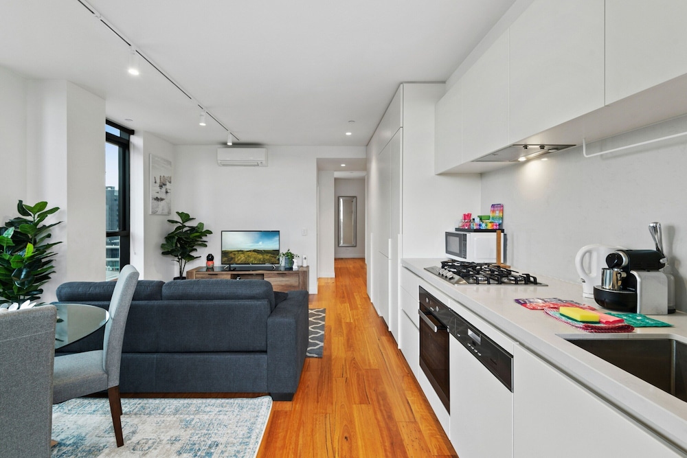 Bright Apartment With City Views in Trendy Locale