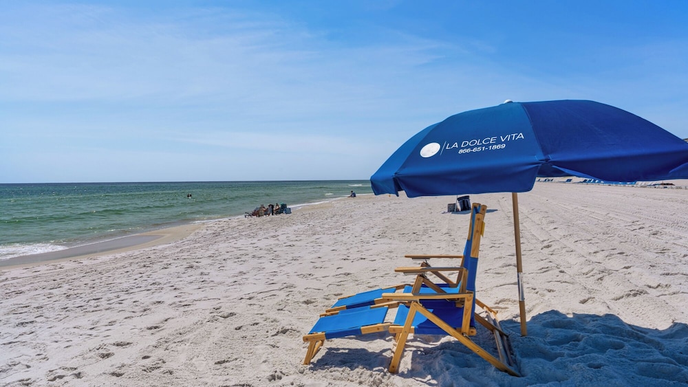 Lakefront Haven in Carillon Beach