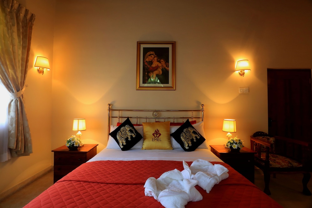 Emel Boutique Hotel