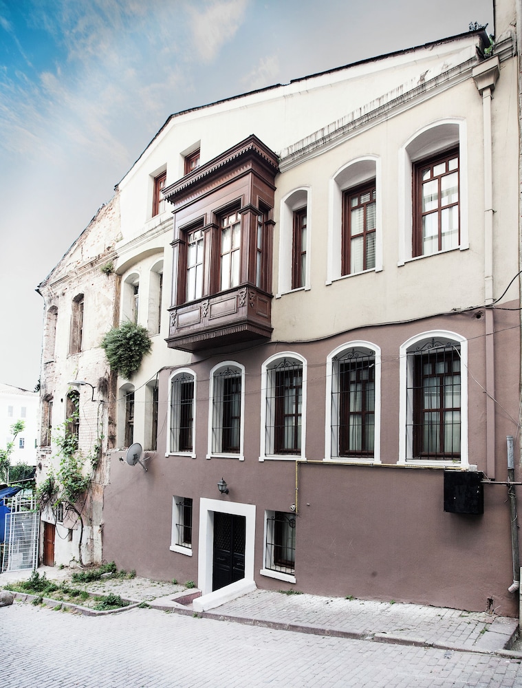 The Pashas House