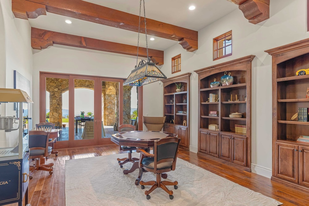 Infinity Pool, Theater, Pickleball + 360 Views Near Lake Poway Sunset Point Estate by Avantstay
