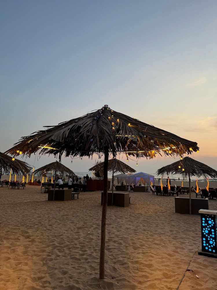 Surf House Beach Resort