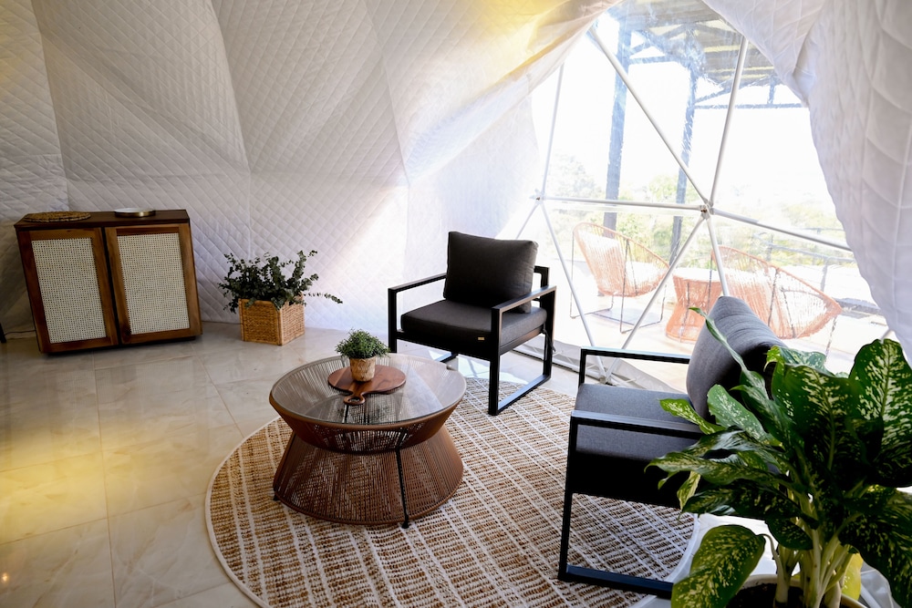 ALMA Glamping