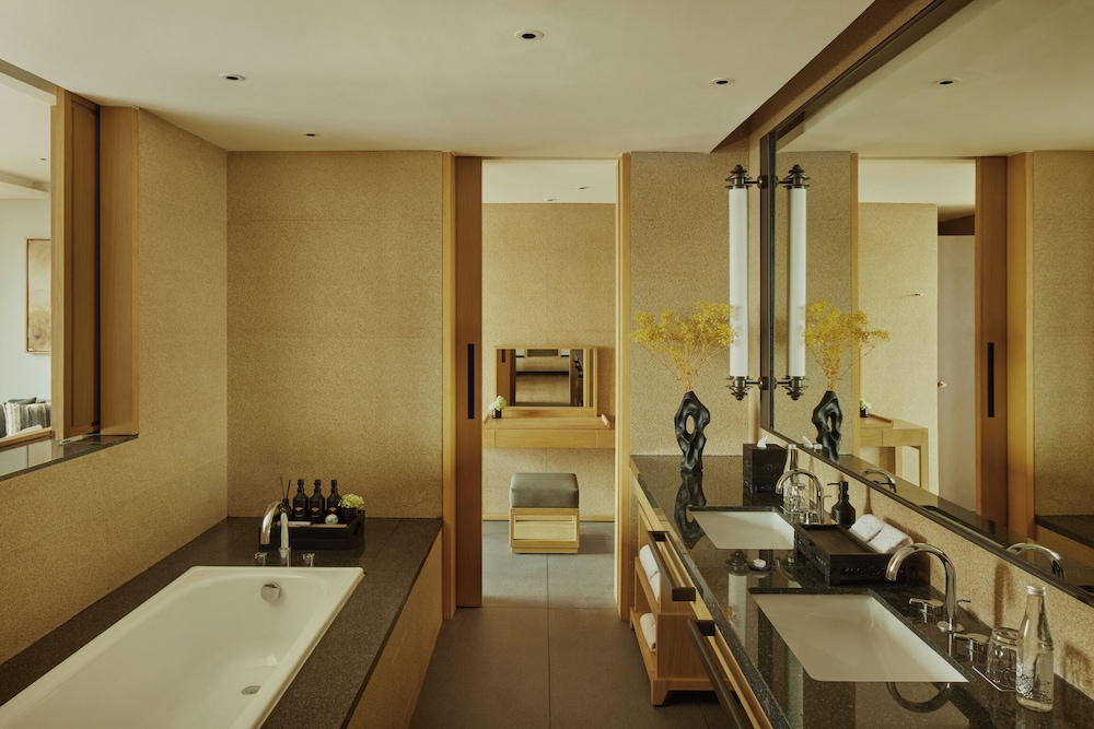 Hotel Tentrem Jakarta 20