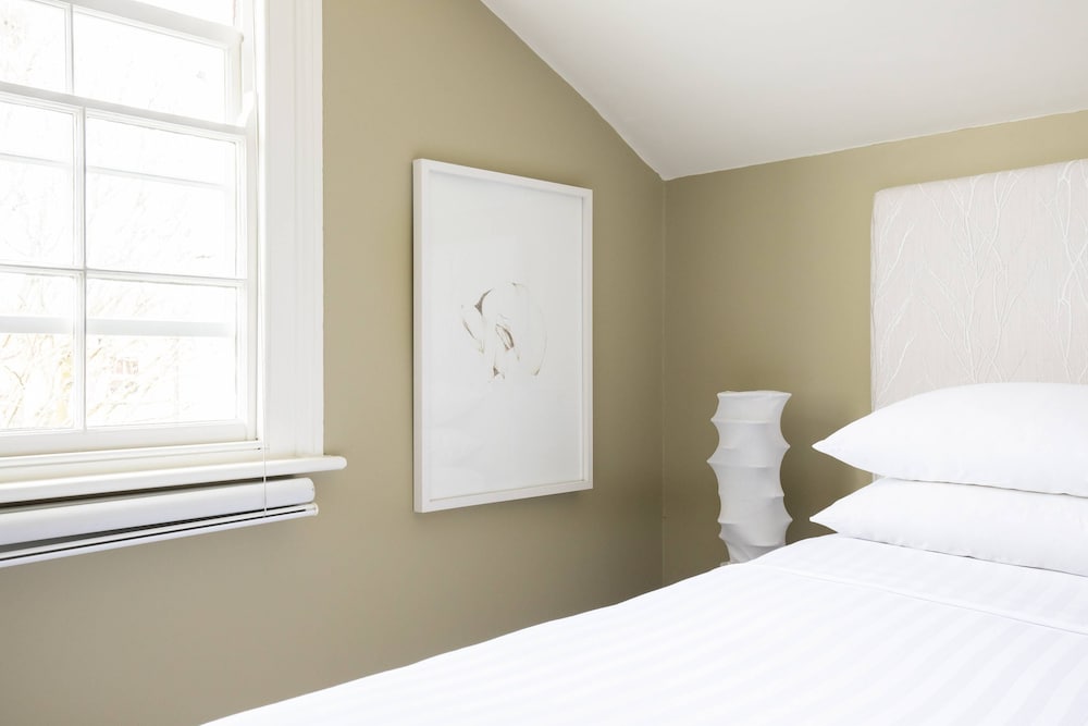 Hemingford Road IV by Onefinestay