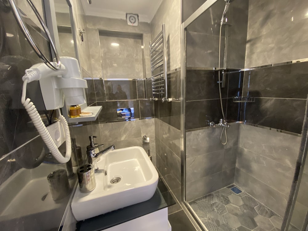 Spinel Hotel - Image 67