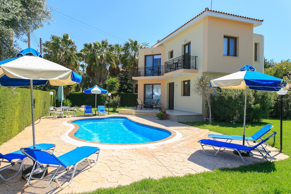 Villa Fostira Large Private Pool Walk to Beach A C Wifi Eco-friendly - 2402 view 2