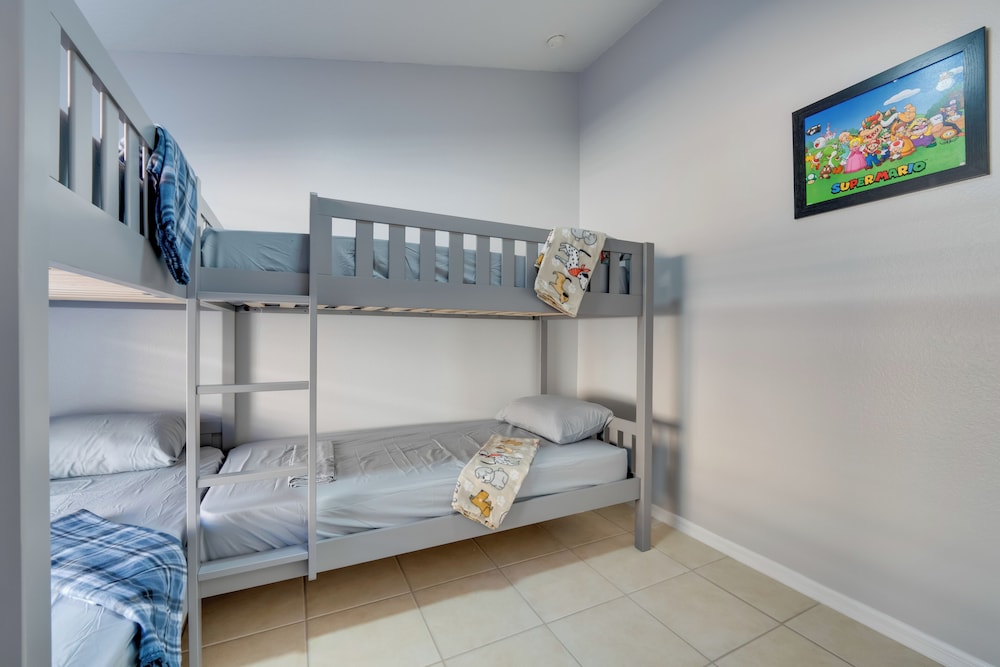 11 Mi to Disney: Pet-friendly Aviana Resort Home!