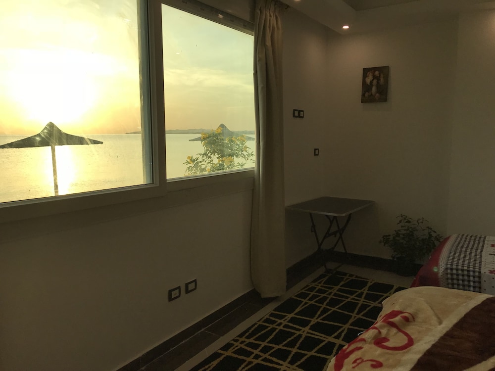 Cecelia Resort