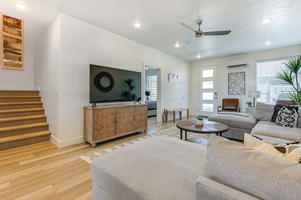 Pool Access: St George Townhome Near Trails!