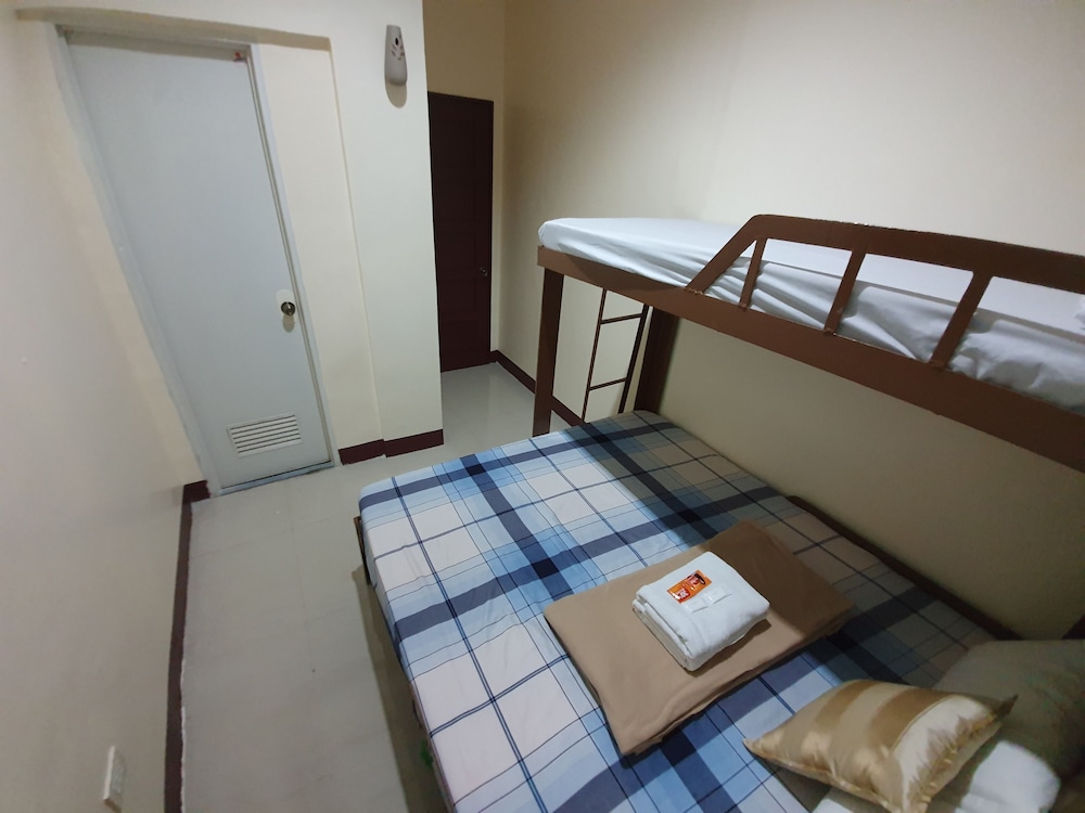 Grants Building Traveller's Lodge view 5