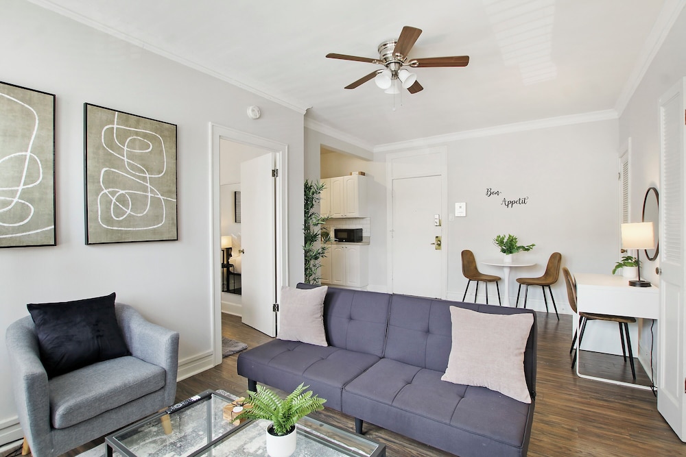 1BR Apartment - Dorchester 306