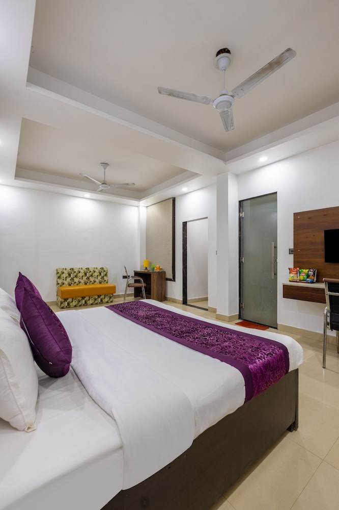 Hotel Aura Grand SECTOR - 63A Noida