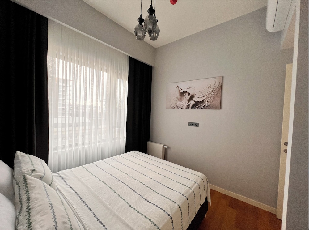 G Tower Residence Apartment Rentals