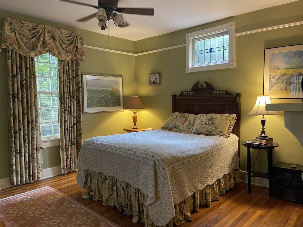 Columbus Vacations - Rothschild-Pound House Inn - Property Image 51