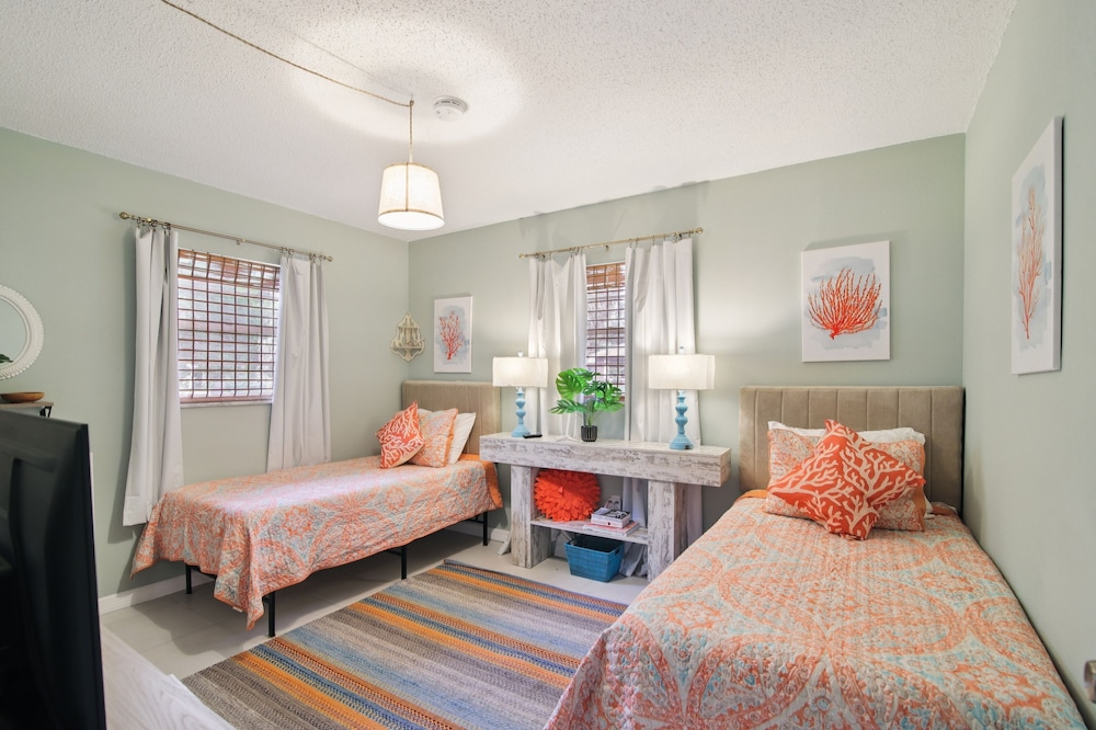 Crystal Blue Haven 3 Bedroom Cottage