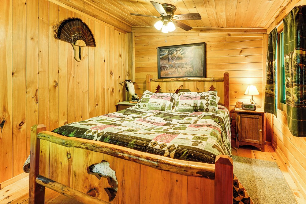 35 Mi to Acadia: Rustic Retreat in Orland!