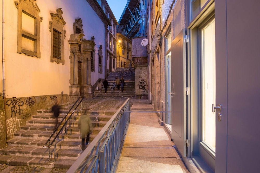 Feel Porto Code al Apartment 2 2 view 4
