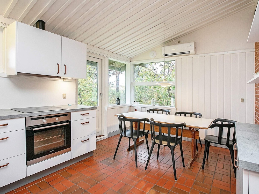 6 Person Holiday Home in Gilleleje view 4