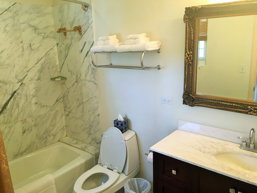 Nassau - Paradise Island Vacations - Ocean West Boutique Hotel - Property Image 12