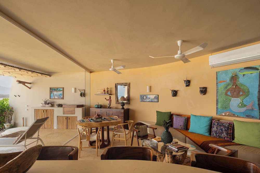 Punta Majahua Condos