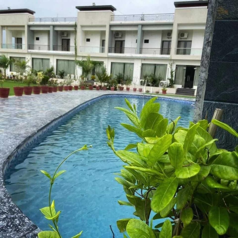 Vijaya Palace Resort