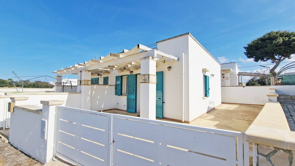 Sole Luna Cottage Just a few Metres From the sea