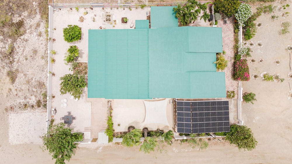 Mangel Halto Aruba one Minute Walk to Beach Apt1