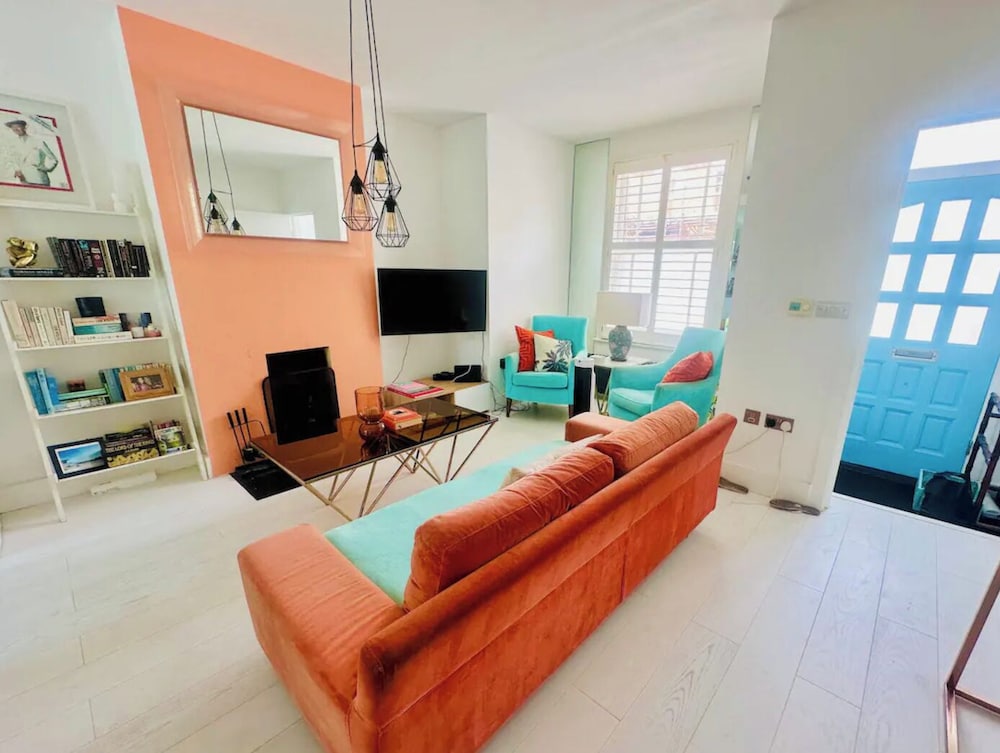 Townhouse by Notting Hill - Sleeps5/petsok/tv/wifi