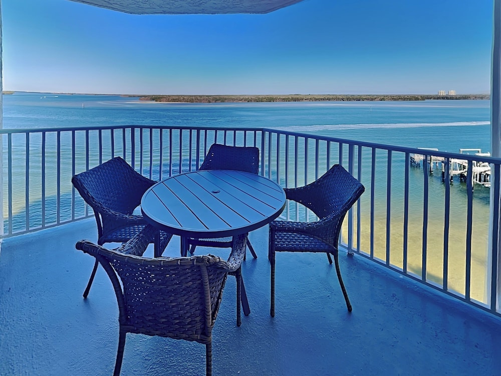 Lovers Key Resort 404 by Distinctive Beach Rentals