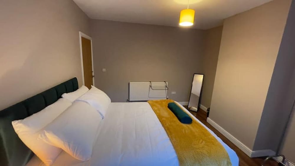 Cosy 3-bed House in Birmingham With Free Parking view 2