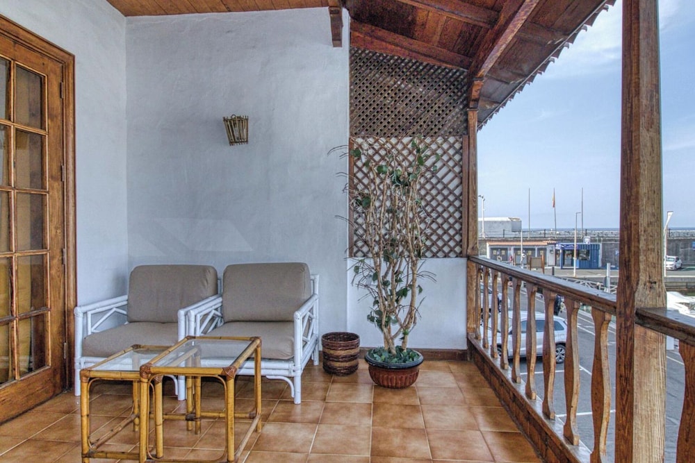Ocean View-2 Bed-sleeps 4-marina