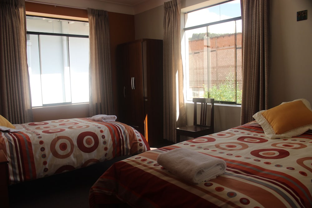 La Escala Guest House