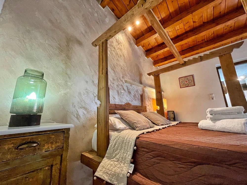 Sohora s Winter Sanctuary - Cozy Perfect Getaway