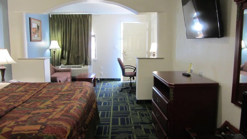 Regency Inn - Property Image 18