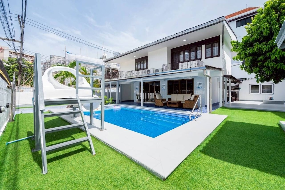 Greta Villa Nakluea 18