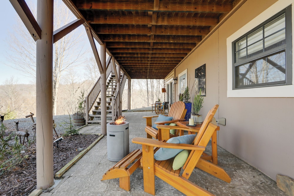 Secluded Mtn-view Retreat in Mars Hill
